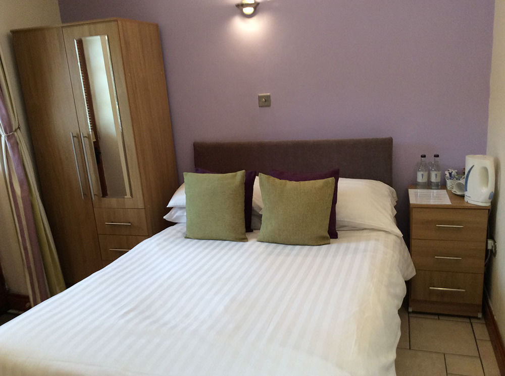 เดอะไพรออรี เบอร์ฟอร์ด เบด แอนด์ เบรกฟาสต์ Bed & Breakfast ภายนอก รูปภาพ